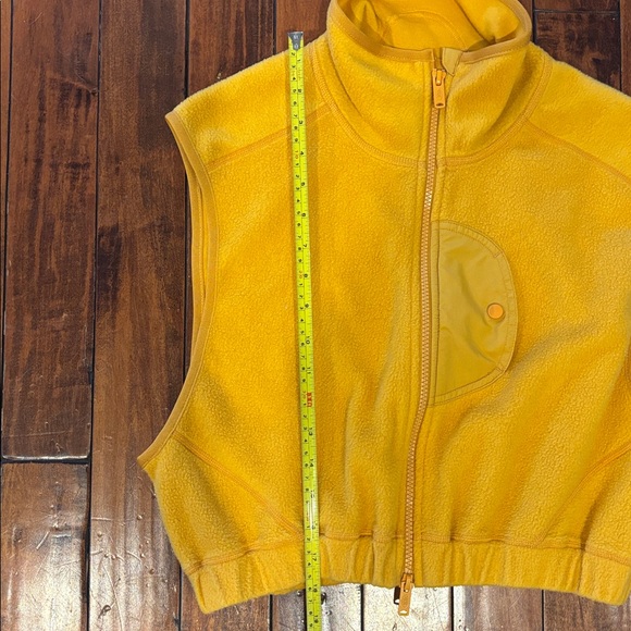Women’s Free People Movement Yellow Cropped Fleece Vest - Picture 8 of 8